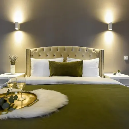 Apartment Centrally Located 1br Retreat Near Sala Palatului