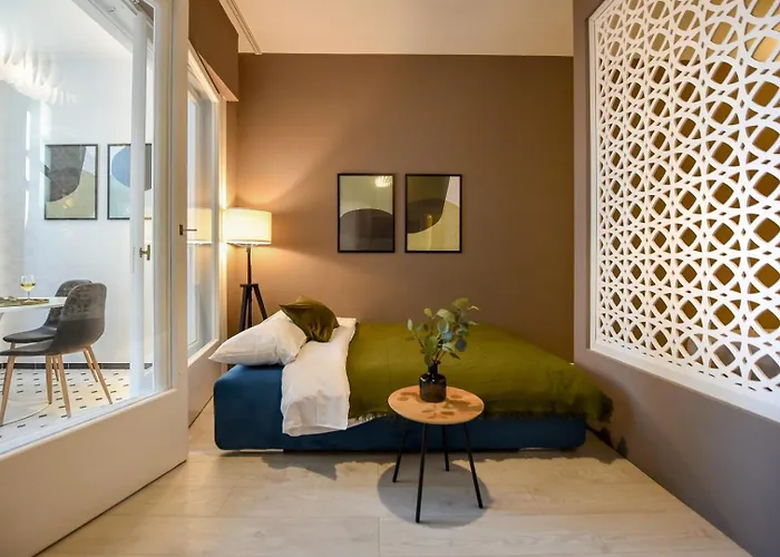 Centrally Located 1br Retreat Near Sala Palatului Appartement