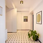 Centrally Located 1br Retreat Near Sala Palatului Lägenhet *