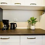 Centrally Located 1br Retreat Near Sala Palatului Lägenhet *